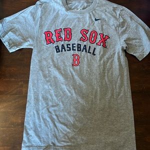 Nike Boston Red Sox T-Shirt Size Small